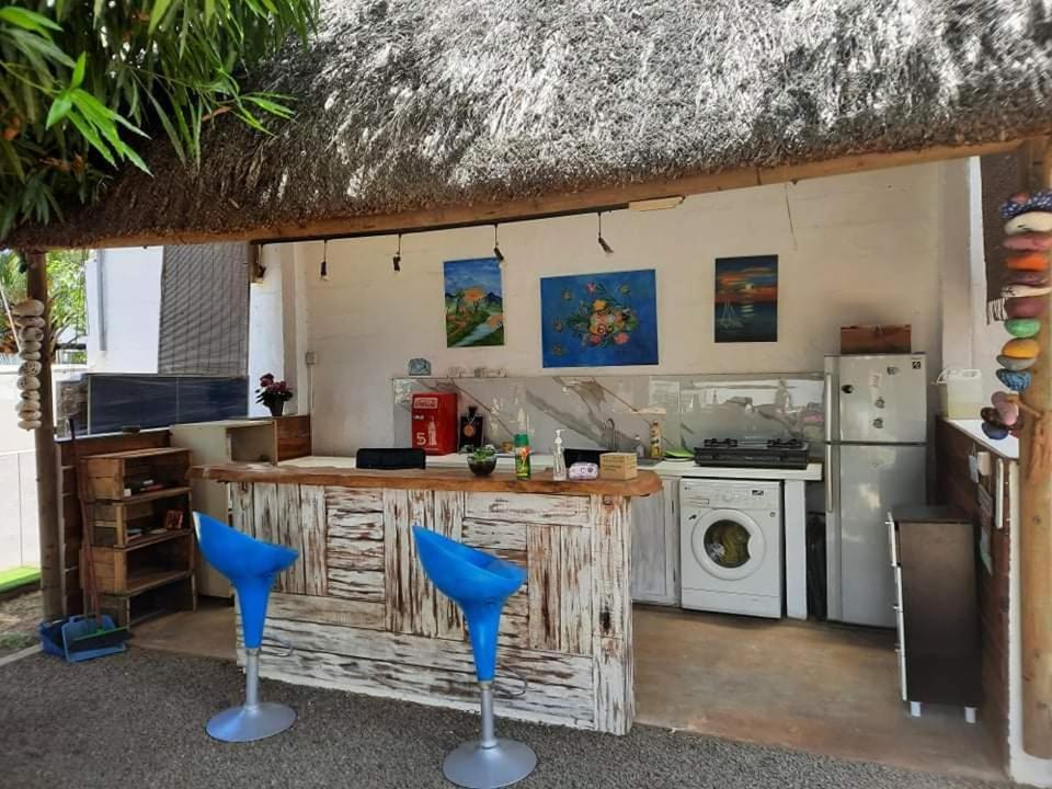 Cazhibiscus Bed & Breakfast Trou aux Biches Exterior photo